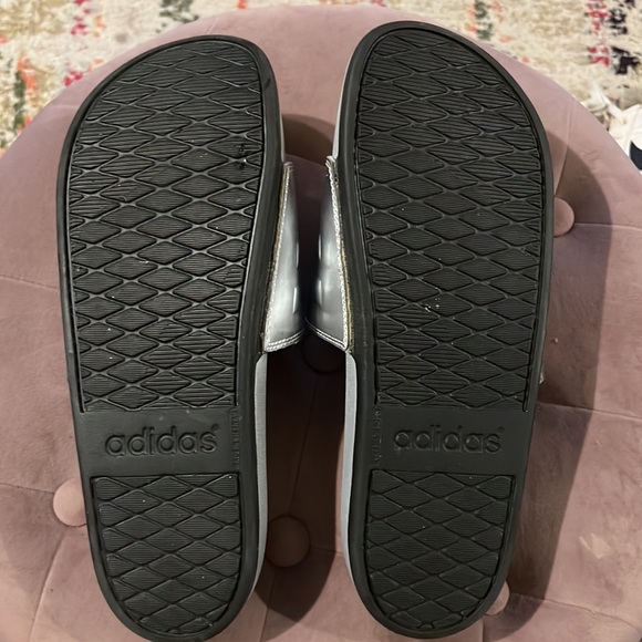 Silver Adidas Slides - US size 11 (mens) / 12.5 (Womens) - UnWorn! - Picture 2 of 2